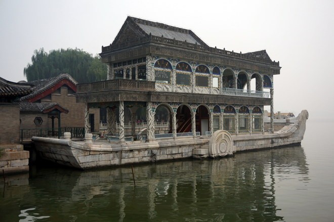 le bateau de marbre au palais d'été Beijing Pekin