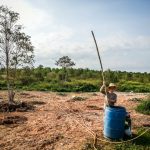 aline prépare engrais ferme malaisie